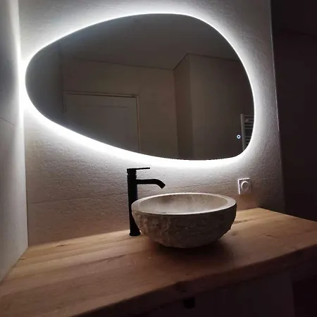 L'etoile Jacuzzi Detente & Confort * Strasbourg