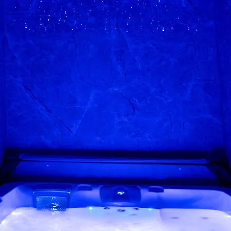 L'étoilé Jacuzzi Détente&confort * Strasburgo