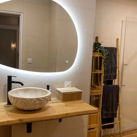 L'etoile Jacuzzi Detente & Confort *