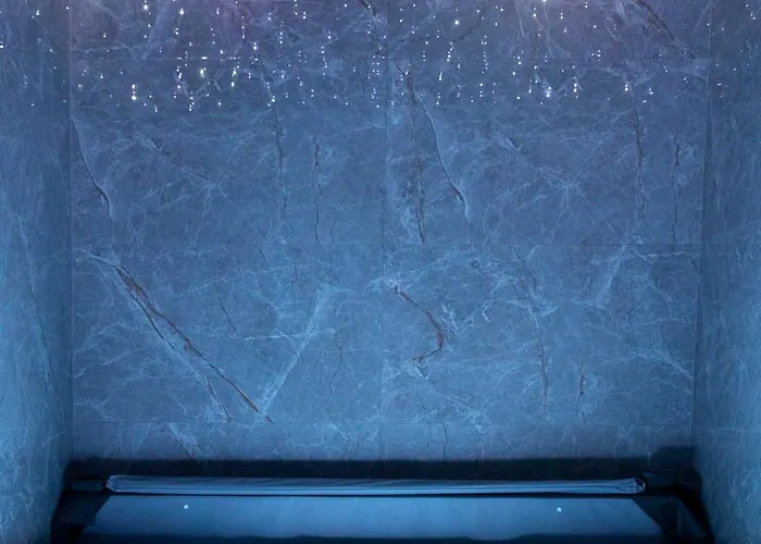 L'etoile Jacuzzi Detente & Confort * Straatsburg