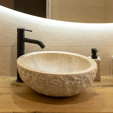 L'etoile Jacuzzi Detente & Confort 公寓 *