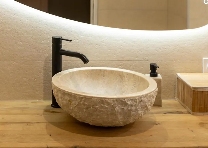 L'etoile Jacuzzi Detente & Confort 公寓 *
