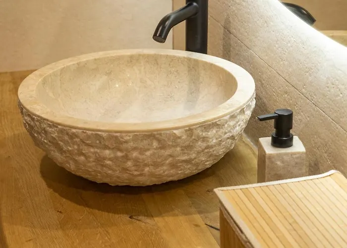 L'etoile Jacuzzi Detente & Confort * 斯特拉斯堡